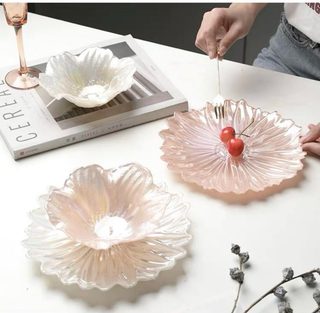 Lotus Pearl Charger